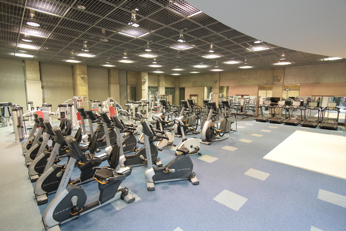 浦安市運動公園総合体育館 トレーニングルームの画像