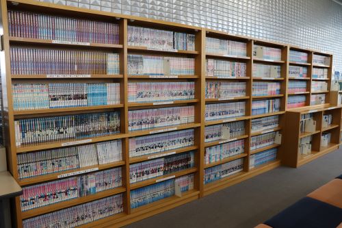 2階図書コーナー