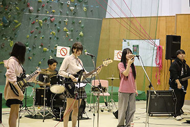 R8軽音楽クラブ成果発表